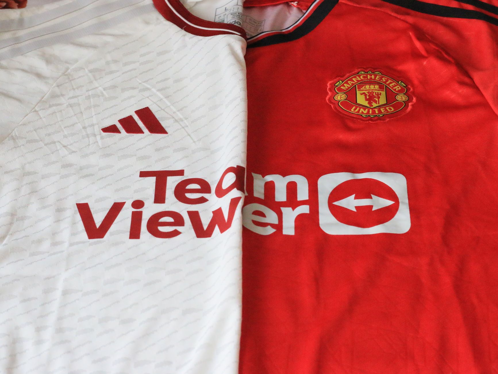 Man Utd star critical